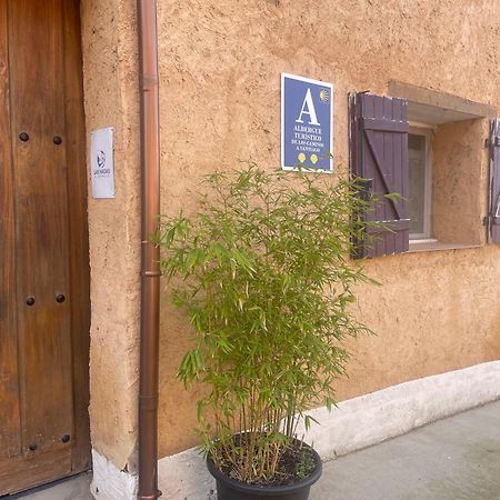 Las Hadas Albergue -Solo Para Peregrinos - Vegano -Bar Reliegos Buitenkant foto