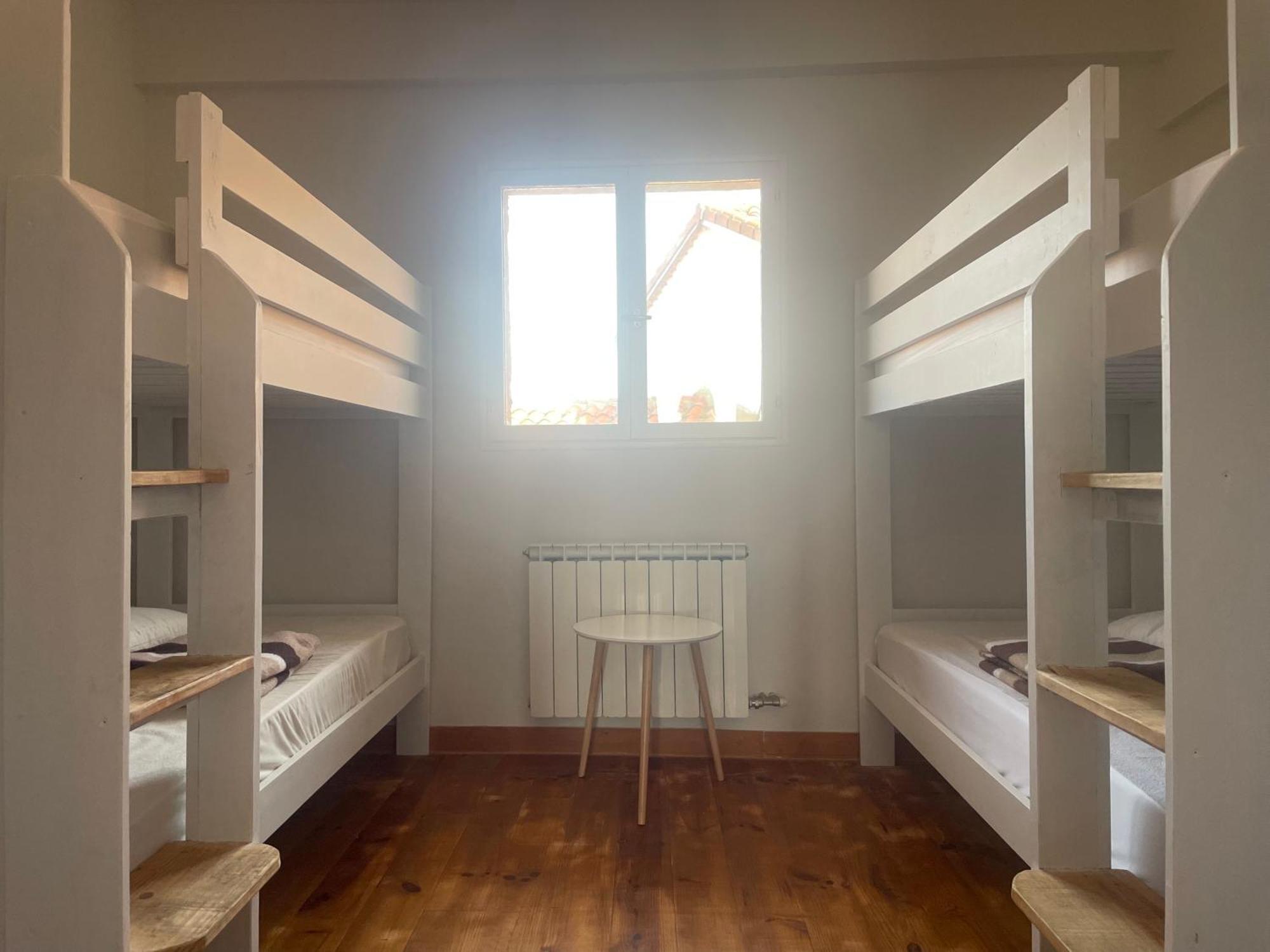 Las Hadas Albergue -Solo Para Peregrinos - Vegano -Bar Reliegos Buitenkant foto